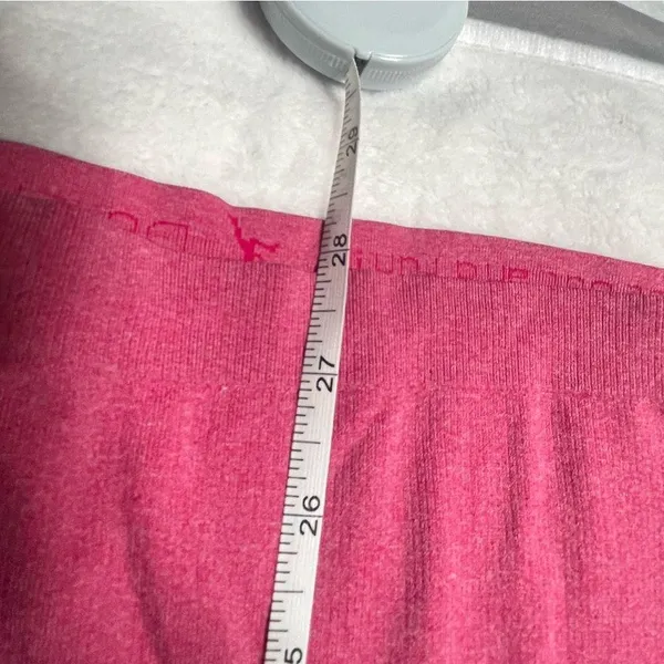 Swiftly Tech Short Sleeve Crew in Sonic Pink Size 6/8 - Image 12