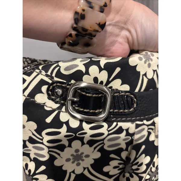 FOSSIL Vintage Women's Shoulder Bag Purse‎ ~HOBO~Black And Cream~Quilted~Floral - Image 4