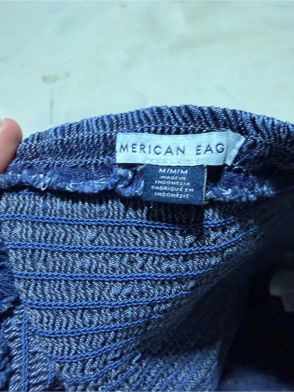 American Eagle Smocked Tube Top with Ruffle Hem blue medium - Image 5