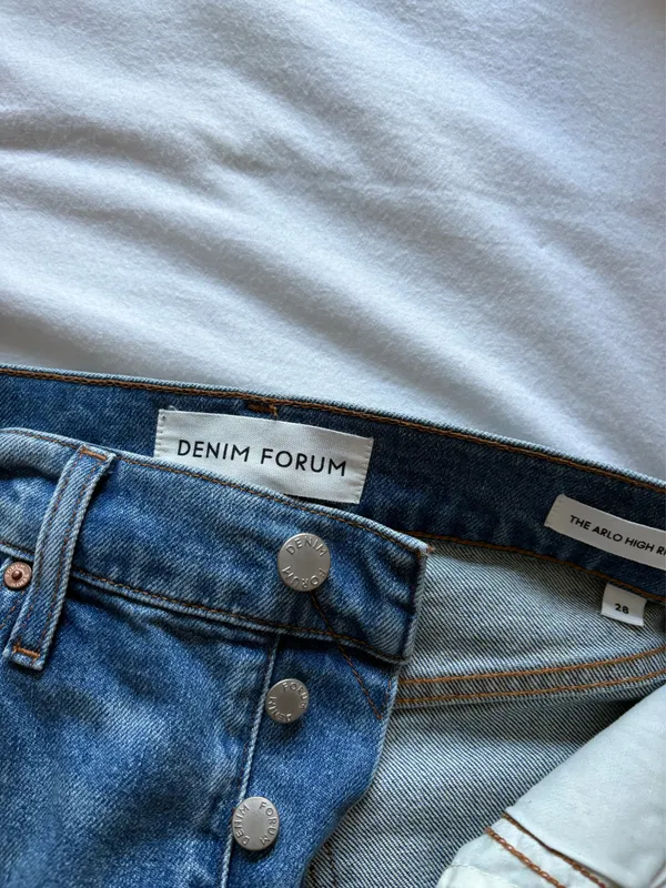 Aritzia Jeans - Image 5