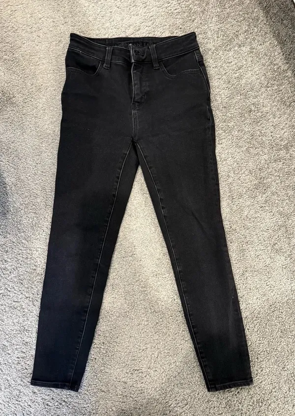 American Eagle Outfitters High-Rise Black Skinny Jeans - Image 2