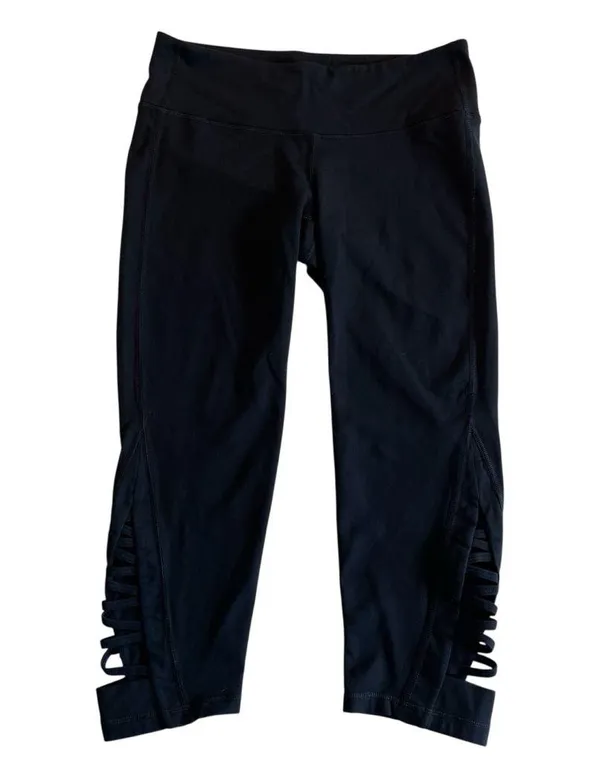 Athleta Mind over Mat Capri Lattice Cut Out Leggings Women’s size small Black - Image 2