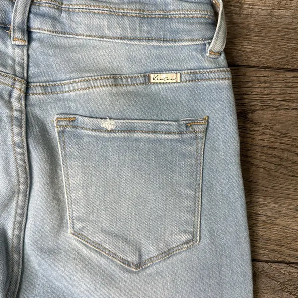 KanCan Light Wash Distressed Ankle Jeans Blue Size undefined - Image 9