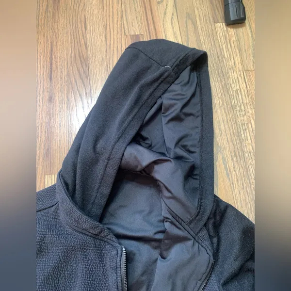 Gymshark cropped zip up hoodie sweatshirt - Image 3