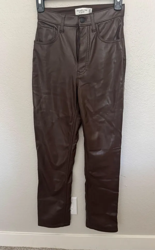 Abercrombie and fitch relaxed leather pants - Image 3