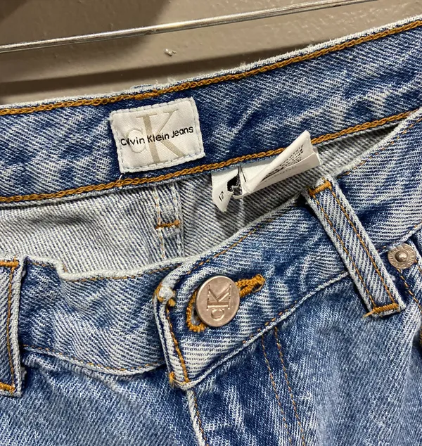 Calvin Klein Vintage High Waisted Mom Jeans - Image 5