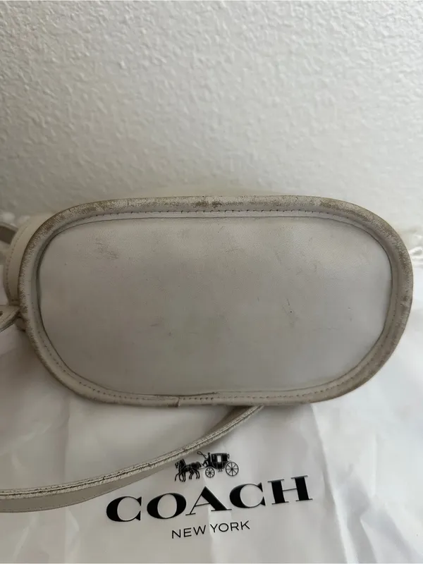 Vintage COACH Maggie Leather Bucket Bag in Rare Bone Ivory Crossbody 0137-039 - Image 10