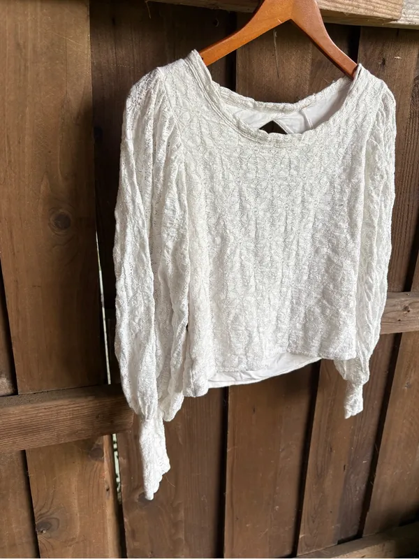 Free People White Lace Blouson Sleeve Keyhole Back Boho Top - Image 3