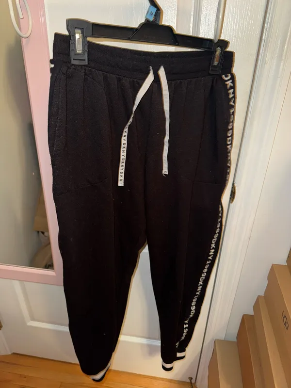 DKNY sweatsuit - Image 4
