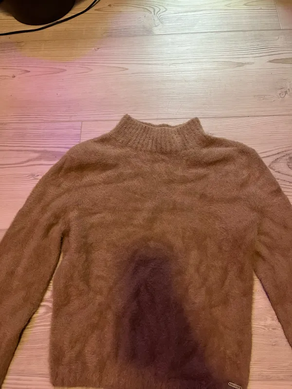 Hollister Fuzzy Mock Neck Cropped Sweater - Image 4
