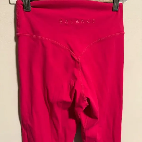 Balance Athletica Cloud Pants Rubidium Pink Raspberry- Size Medium - Image 4