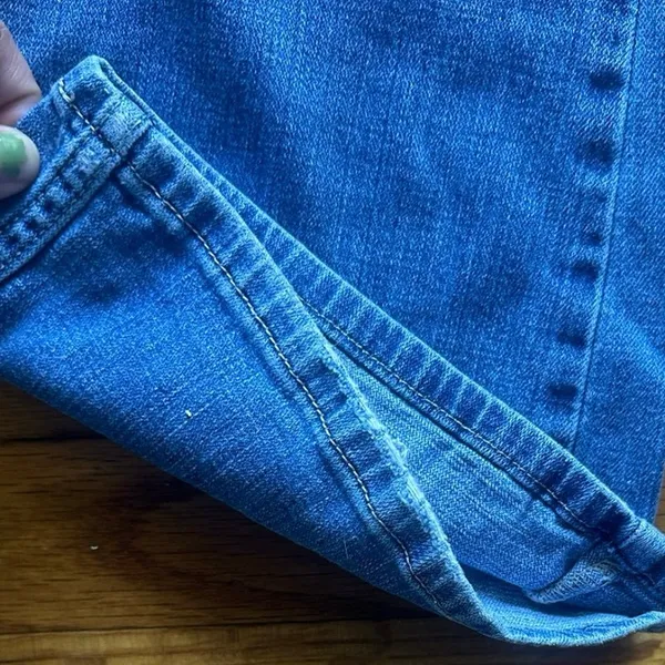 Levis Superlow 518 Jeans 7 Short Low Rise Y2K Skinny Denim Retro Style - Image 3