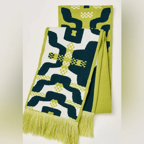 FP Movement Big League Reversible Scarf - Honeydew - Image 6