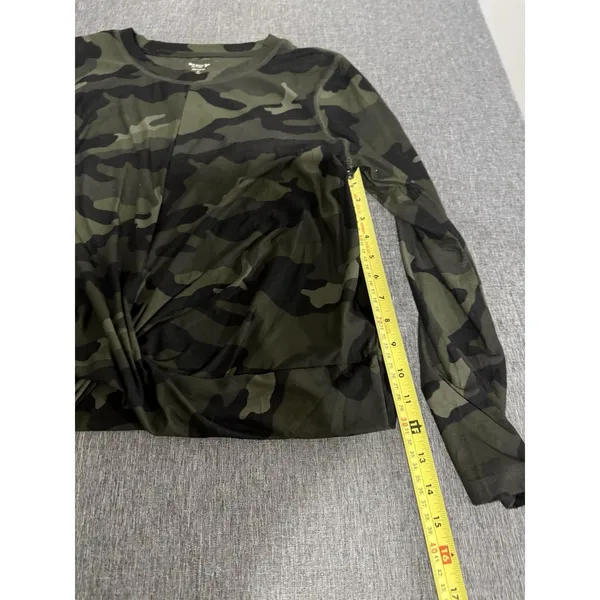 Old Navy Shirt Women's Active Breathe On Green Camo Twist Long Sleeve Top Sz XL - Image 3