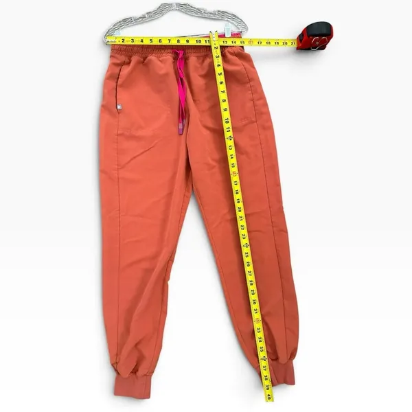 FIGS Mari Skinny Joggers Scrub Pant Terracotta Pink Drawstring size medium - Image 4
