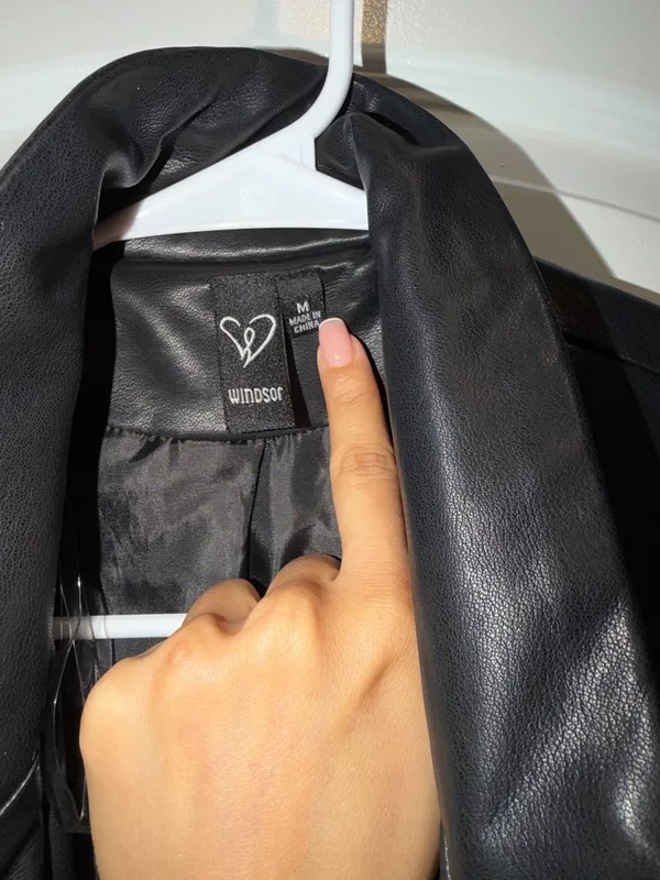 Windsor Black Vegan Leather Single-Button Blazer - Image 3