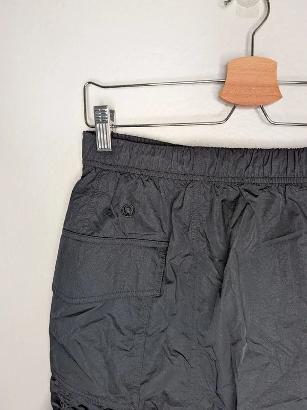 Lululemon Black Nylon Cargo Mini Utility Skirt Size Small - Image 3