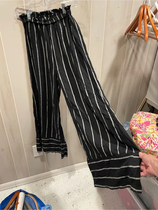 Cute Billabong striped wide bell leg pull in beach pants pool surf casual - Image 6