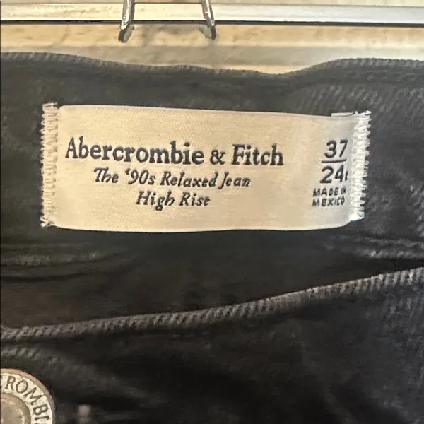 Abercrombie & Fitch black The 90’s Relaxed Jean” High-Rise Jeans Size 37 Size 24 - Image 5