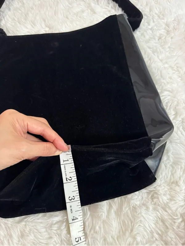 Carolina Herrera Good Girl Black Shoulder Tote with Velvet Front - Image 13