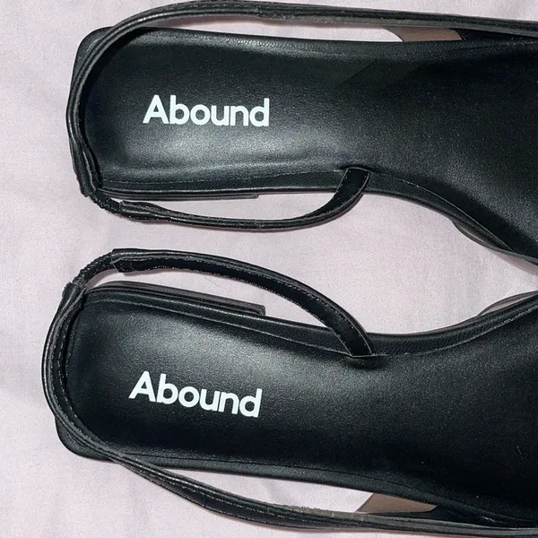 Abound Black Flat - Image 4
