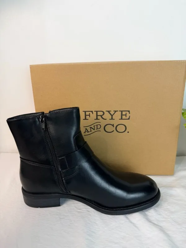 Frye Womens 9M Black Leather Ankle Boots Buckle Zip Casual Biker NWT - Image 11