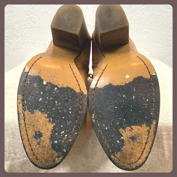 Coach Tan Leather Side Zip Block Heel Ankle‎ Booties Women's Size 7.5 - Image 8