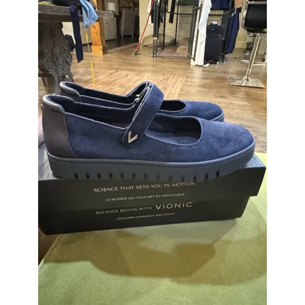 Vionic Women's Uptown Mary Jane Flat Size 7 Blue Suede - Image 4