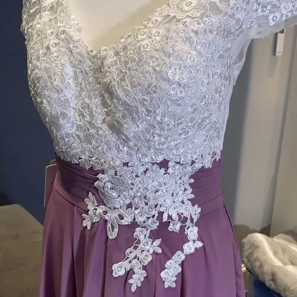Women’s Ivory Lace Top Chiffon V-Neck with Cap Sleeves Dress Size 16 NWT - Image 8