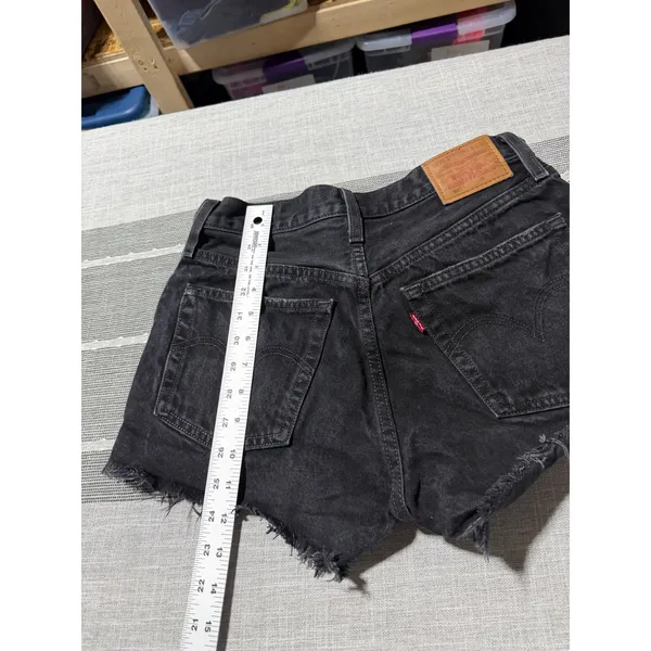 Levis Premium 501 Original Shorts Black Distressed Cutoff‎ Button Fly Womens 27 - Image 4