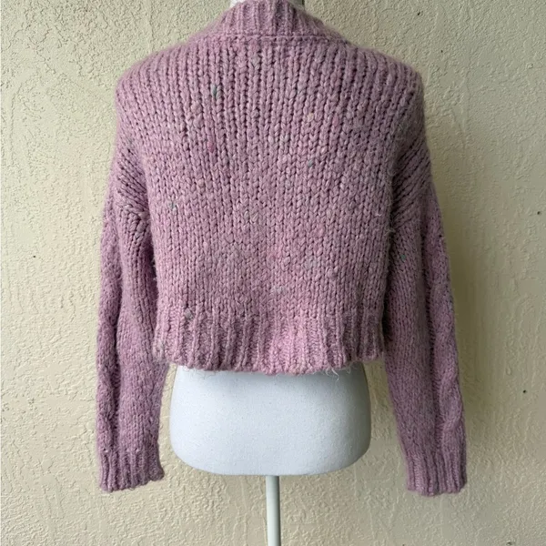 Urban Outfitters Crop Knit Buttoned Pink Size Medium Cardigan - Image 3