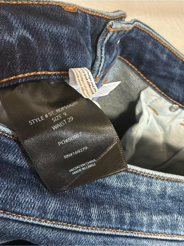 #76 NWT Socialthreads Risen Mila High Rise Full Length Straight Jeans Size 9/29 - Image 9
