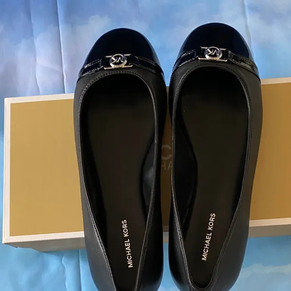 NWT Michael Kors
Women's Mandy Ballet Flats - Image 11