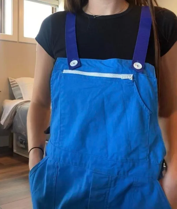 AMAZING French workwear blue overalls with white plastic detailing 🦋 - Image 3