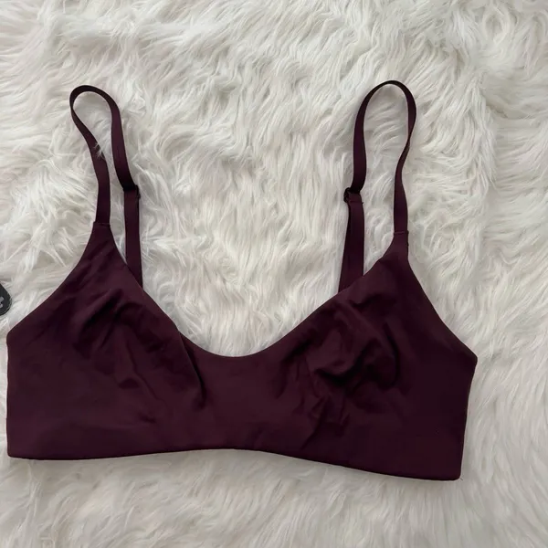 Nike Skims Matte Micro Scoop Sports Bra Currant Size Large - Image 5