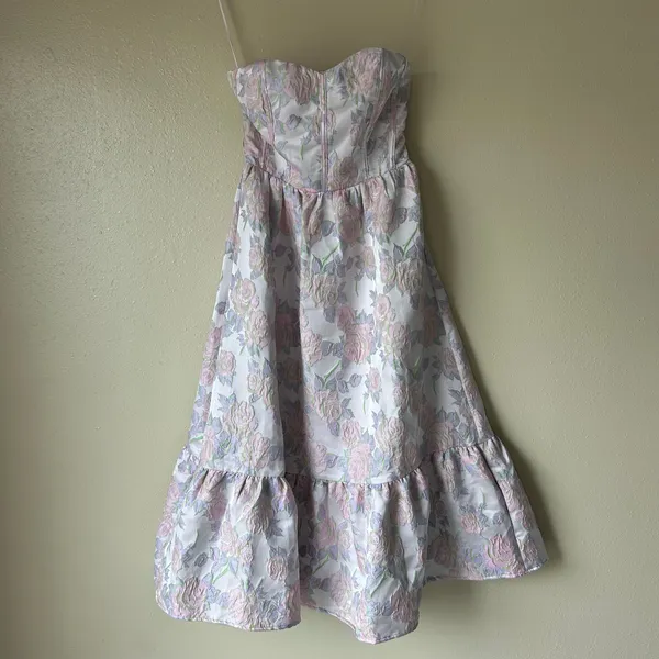 B. Right Coquette Pink Floral Lily Strapless Midi Dress Size Small - Image 2