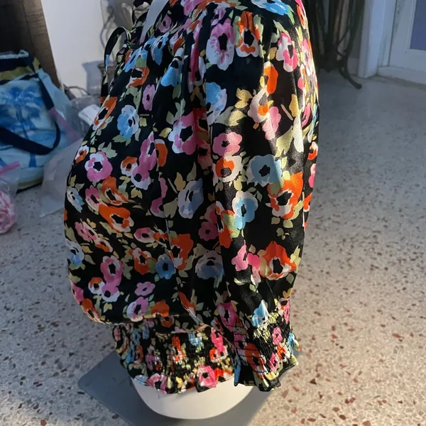 Sugar lips medium floral top medium - Image 3