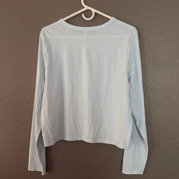 Lululemon Classic Fit long sleeved tee - Image 2