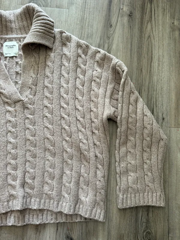 Abercrombie Purple Sweater - Image 3