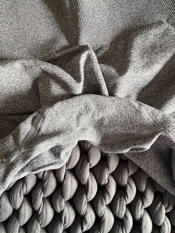 NVGTN Grey Scrunch Seamless Leggings - Image 5