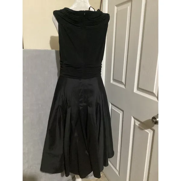 Tadashi Shoji Black Ruched V Neck Sheath Dress Size 12 - Image 4