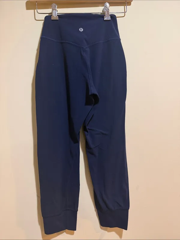 Women’s Lululemon Align Jogger Crop Pants - Image 4