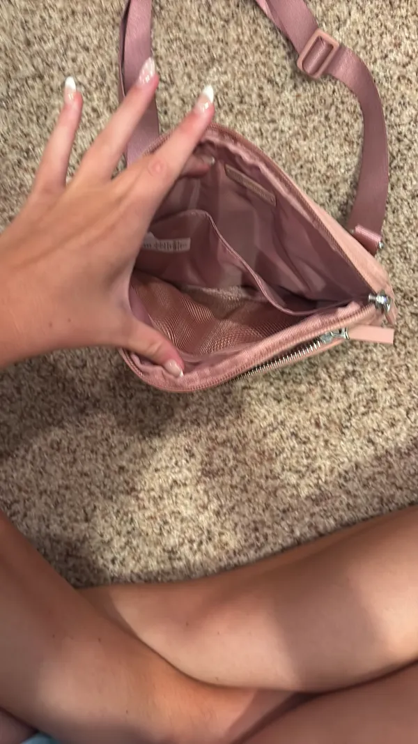 Lululemon bag - Image 2