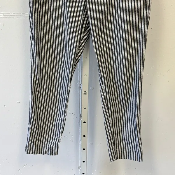 Hollister Ultra High-Rise Striped Tapered Pants Gray White Small Contemporary - Image 4