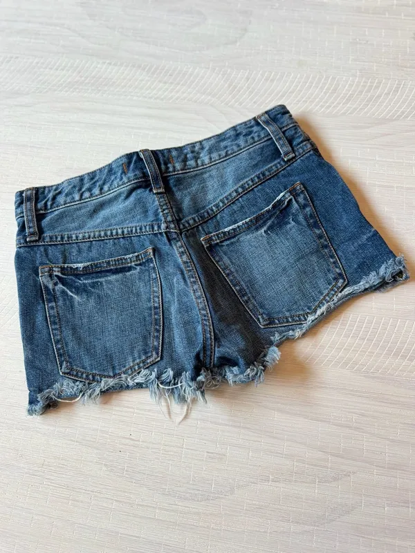 Free People FP Denim High Rise Button-Fly Cutoff Shorts Size 24 - Image 4