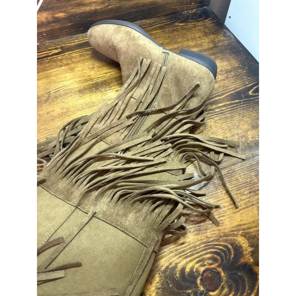 No Boundaries Tan Tall Faux Suede Fringe Boots Size 6 - Image 5