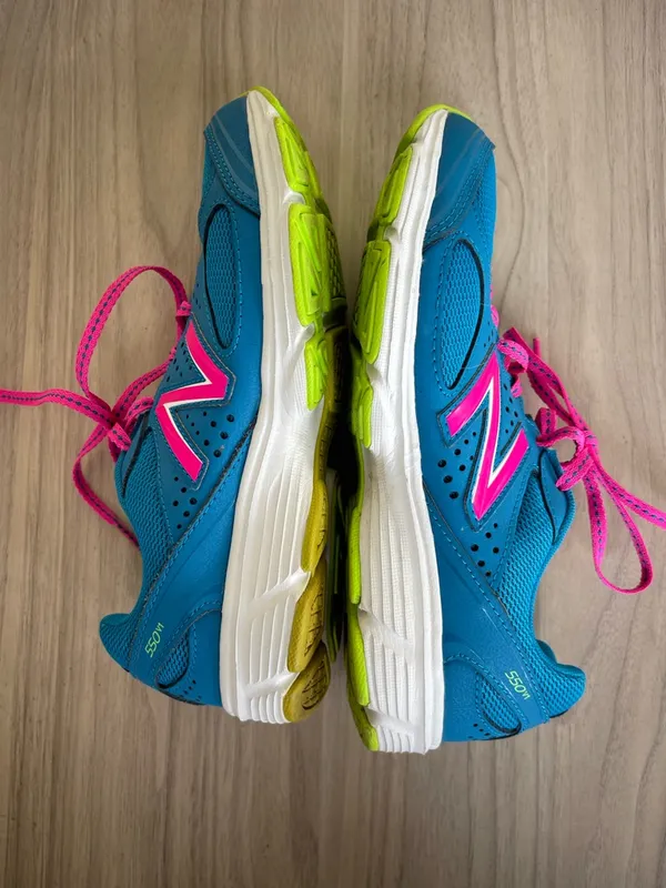 New Balance Teal Blue Sneakers with Hot Pink Accents - Image 5