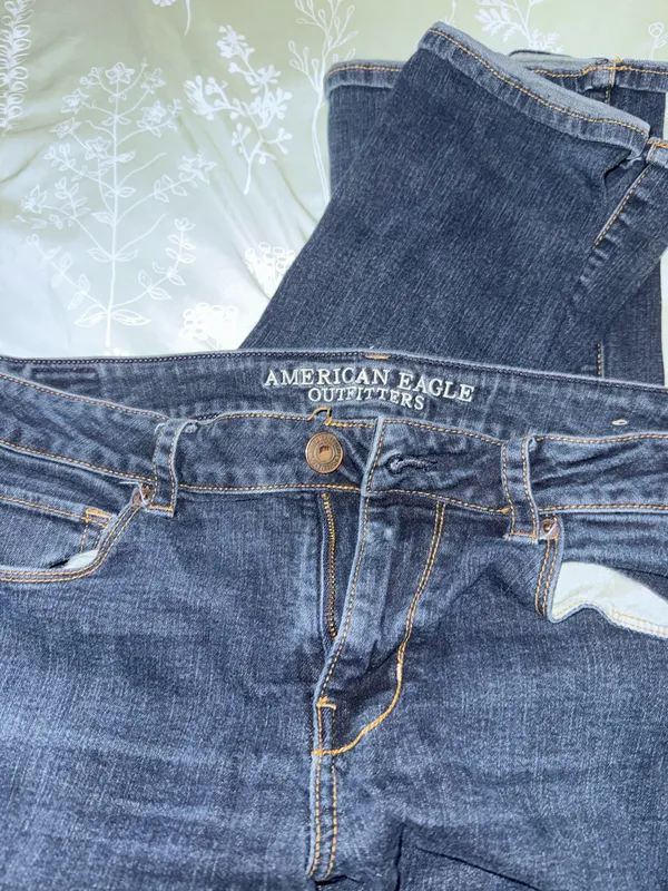 American Eagle Jeans  - Image 3