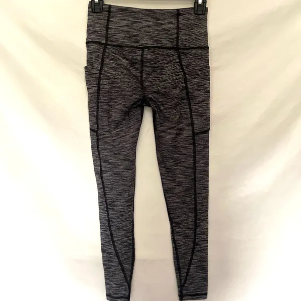 Victoria's Secret VICTORIA SPORT Knockout Capri Womens Leggings Size XS Heather Gray Seaming - Image 4