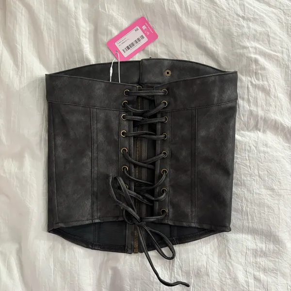Edikted Ziva Faux Leather Lace-Up Corset Top Black XS - Image 2